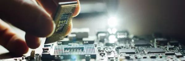 超越編程 計算機集成與信息系統(tǒng)，一個隱藏在STEM中的戰(zhàn)略樞紐